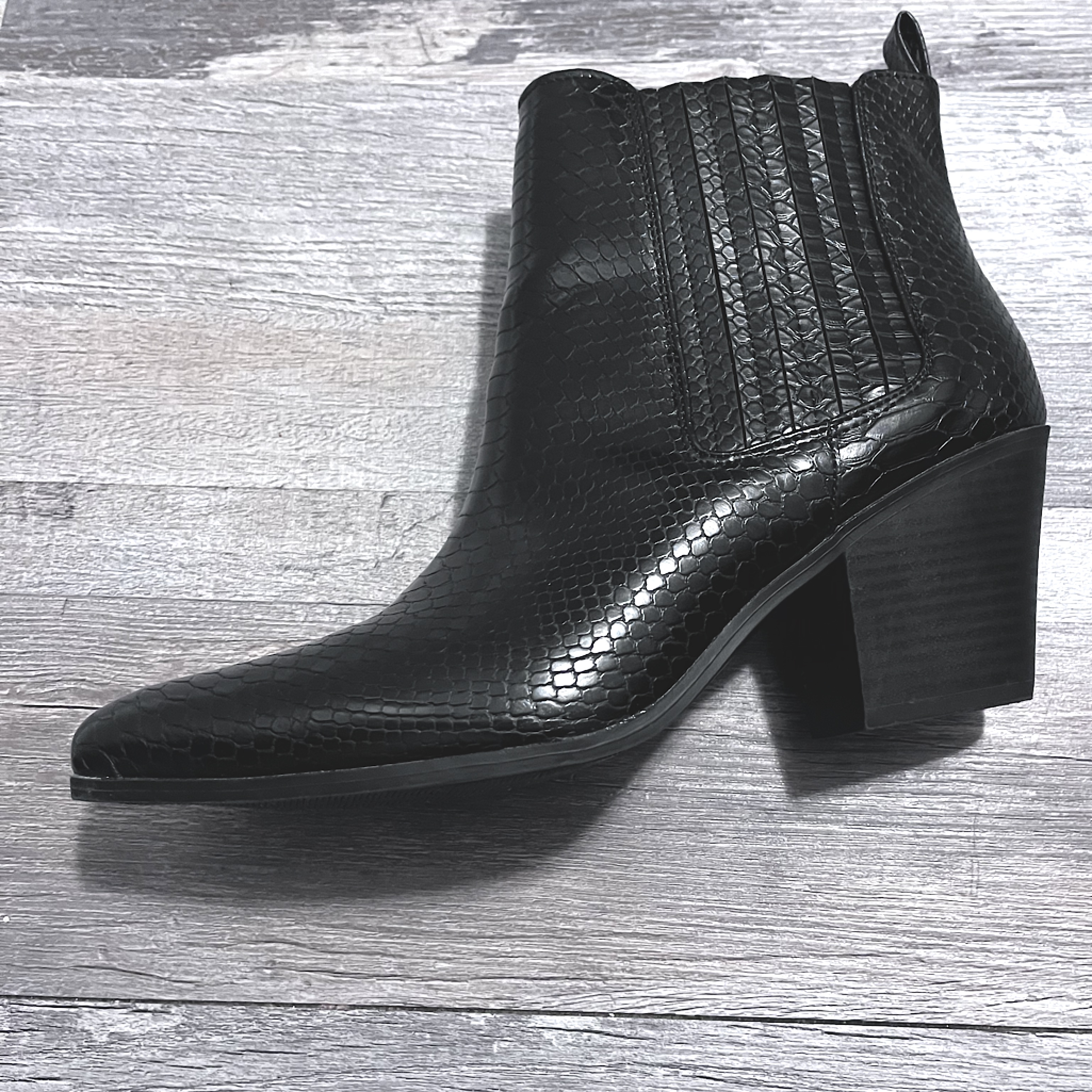 Black Snake Pattern Booties